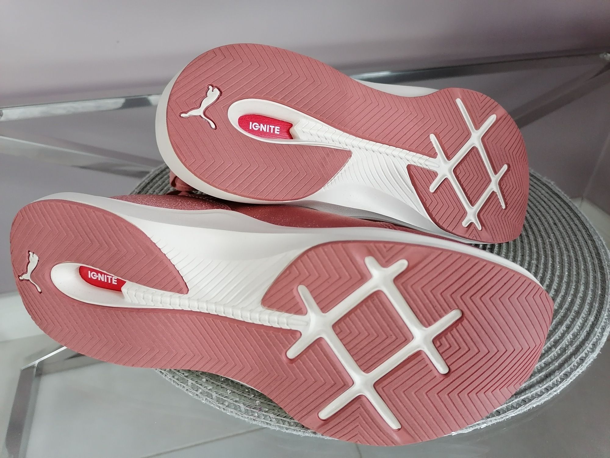 Adidasy, Obuwie treningowe Puma - Performanse PHENON (rozm. 38) różowe