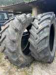 Vendo pneus de trator marca continental em bom estado