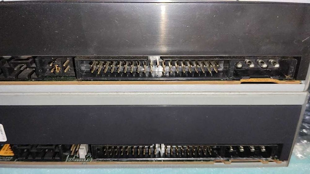 Leitores/ Gravadores de DVDs SONY e LG