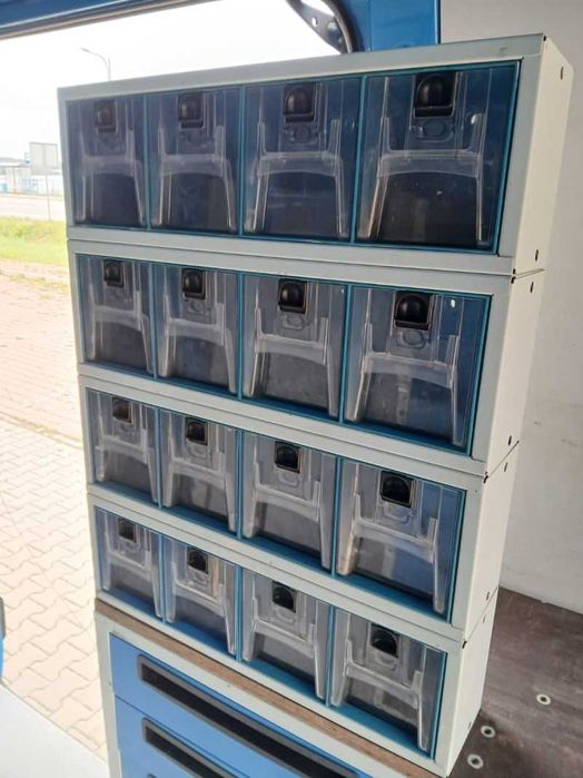 Regał do busa, mobilny warsztat