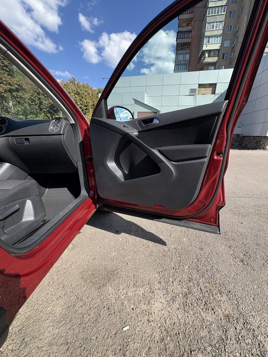 Продам Volkswagen Tiguan 2010
