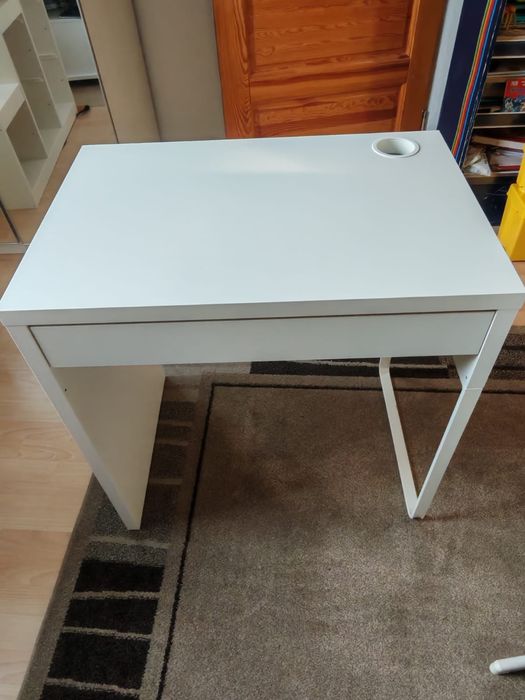 IKEA MICKE biurko z szufladą biały 73x50