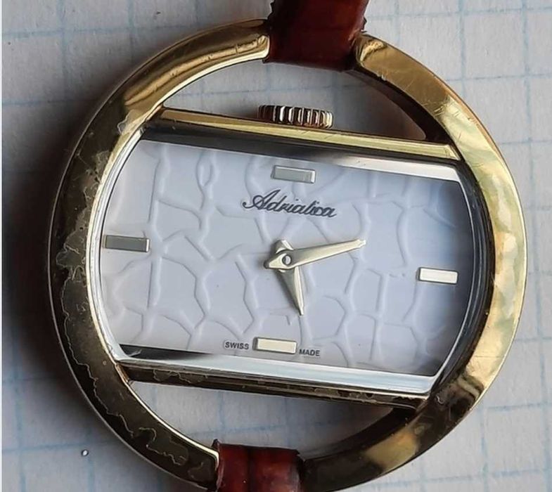 Шикарний швейцарський вінтажний жіночий годинник Adriatica