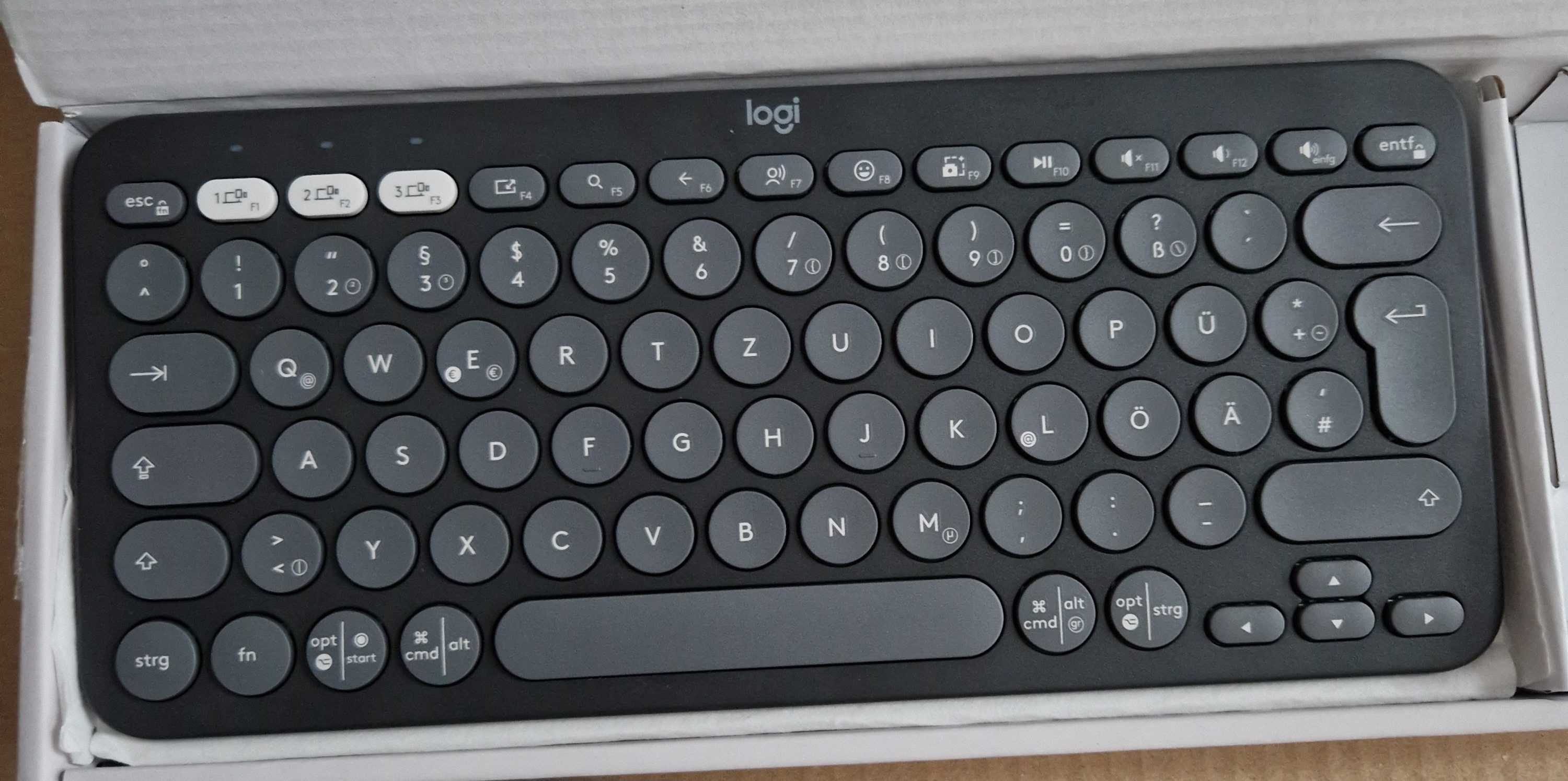 Logitech Pebble 2 Combo, QWERTZ Układ Włoski, Grafitowy