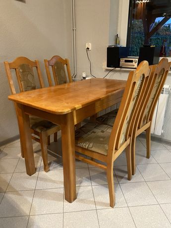 Stół drewniany bukowy 60x120 z 4 krzeslami komplet