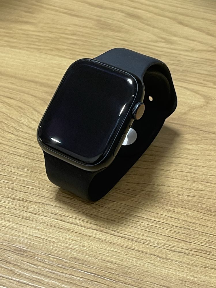 Apple Watch Series 8 LTE 45 mm Батарея 100%