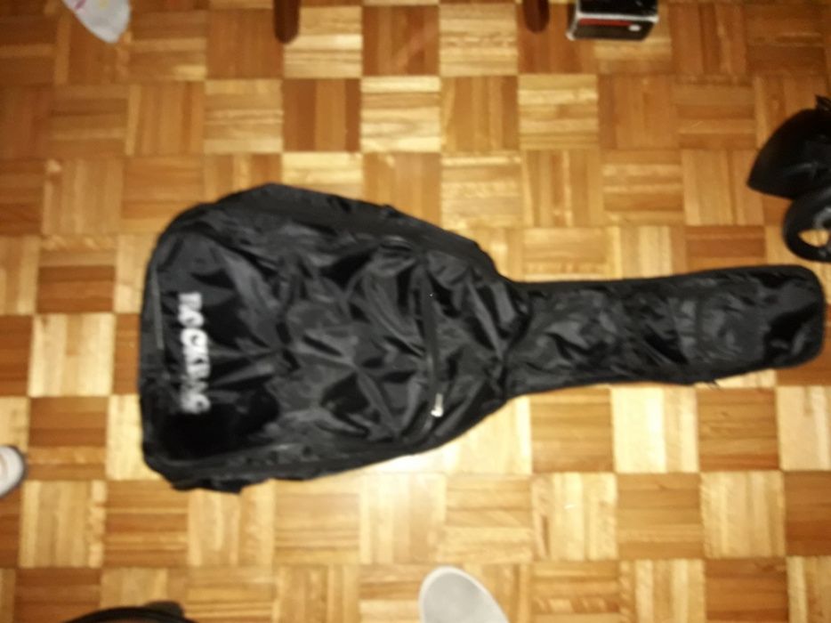 Saco para guitarra acústica