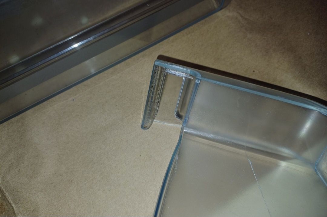 Boczna półka balkonik do lodówki Bosch
