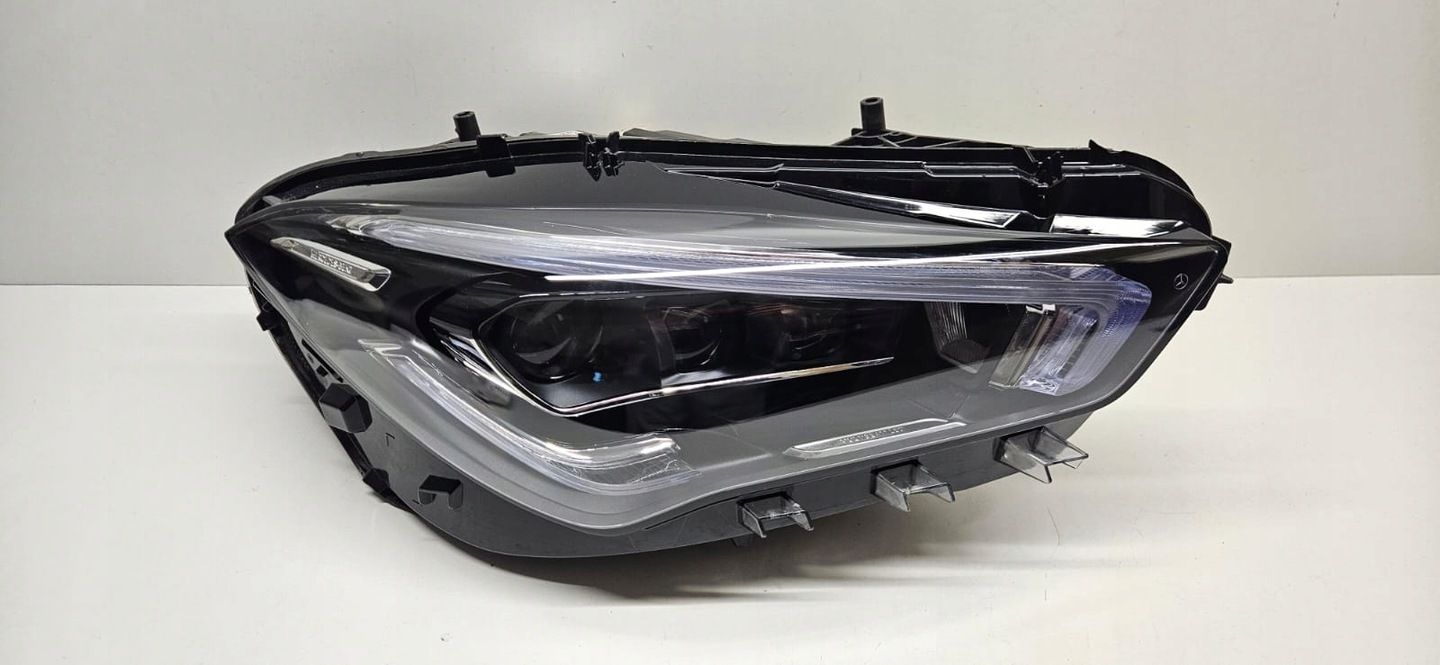 MERCEDES CLA 118 MULTIBRAM REFLEKTOR PRAWY LAMPA PRAWA W118