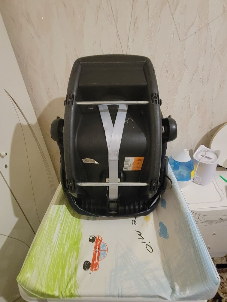 Автолюлька (автокресло, кресло переноска) maxi cosi cabriofix 0-13 кг