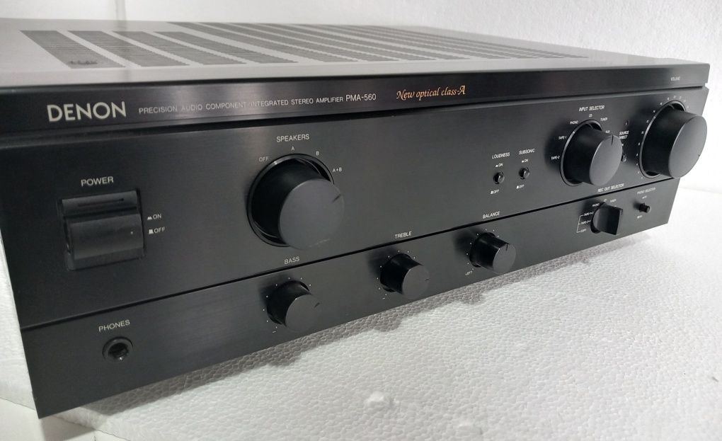 Amplificador vintage DENON PMA- 560