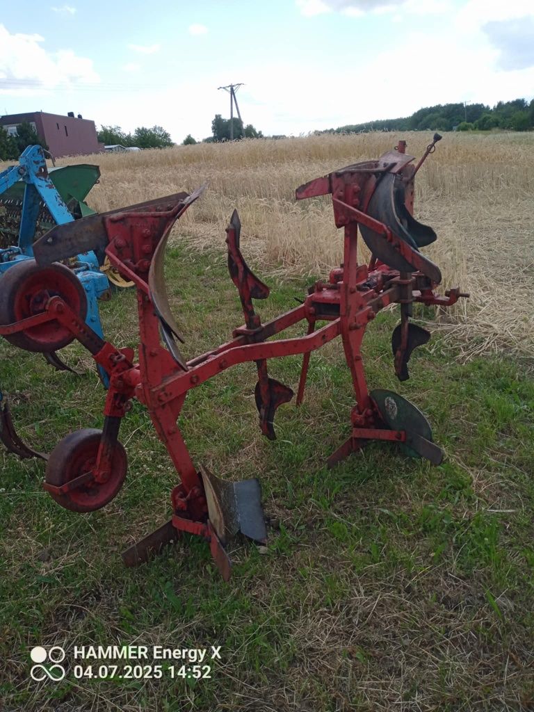 Pług obrotowy 2-skibowy Krone