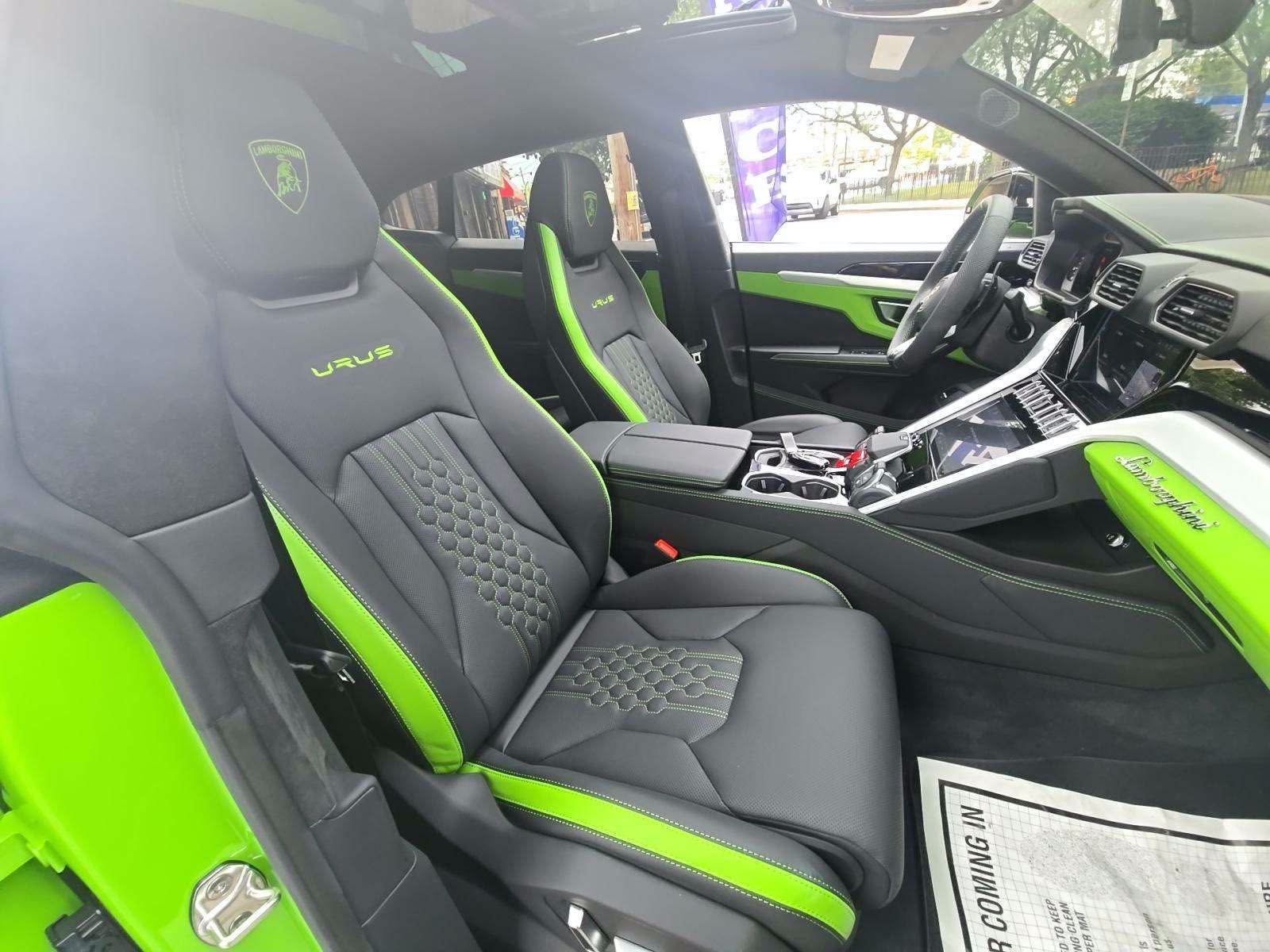 2024 Lamborghini Urus S