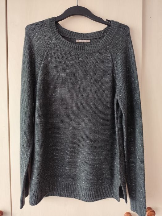 Sweter ze srebrną nitką Orsay S