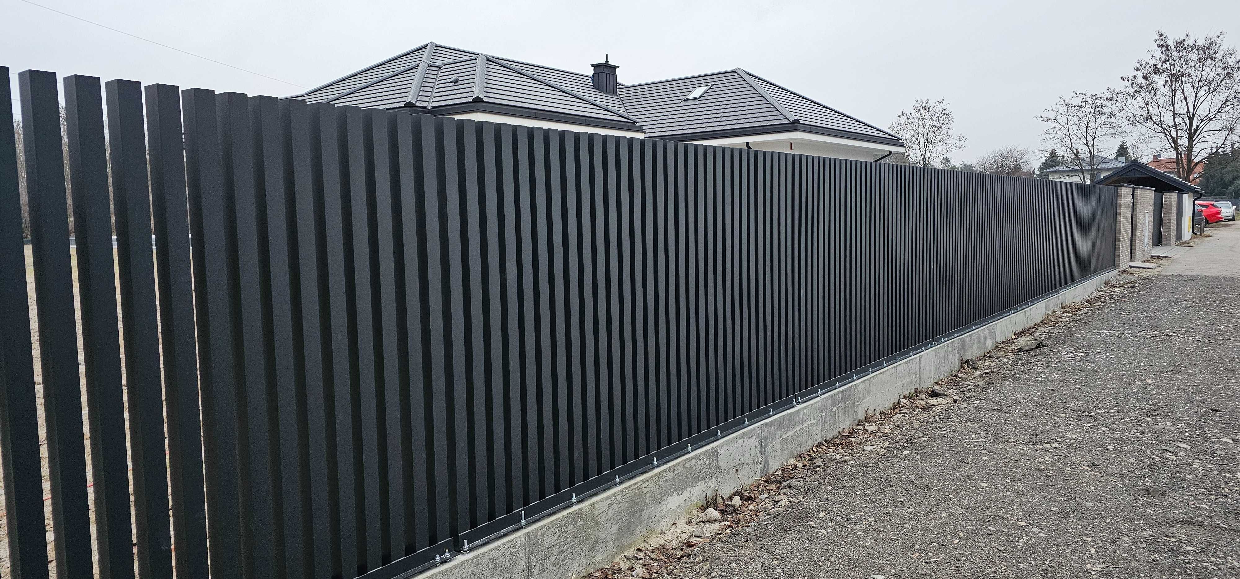 Nowoczesne ogrodzenia z aluminium profile pionowe, grzebieniowe.