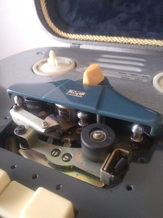 Ламповый магнитофон Комета МГ201