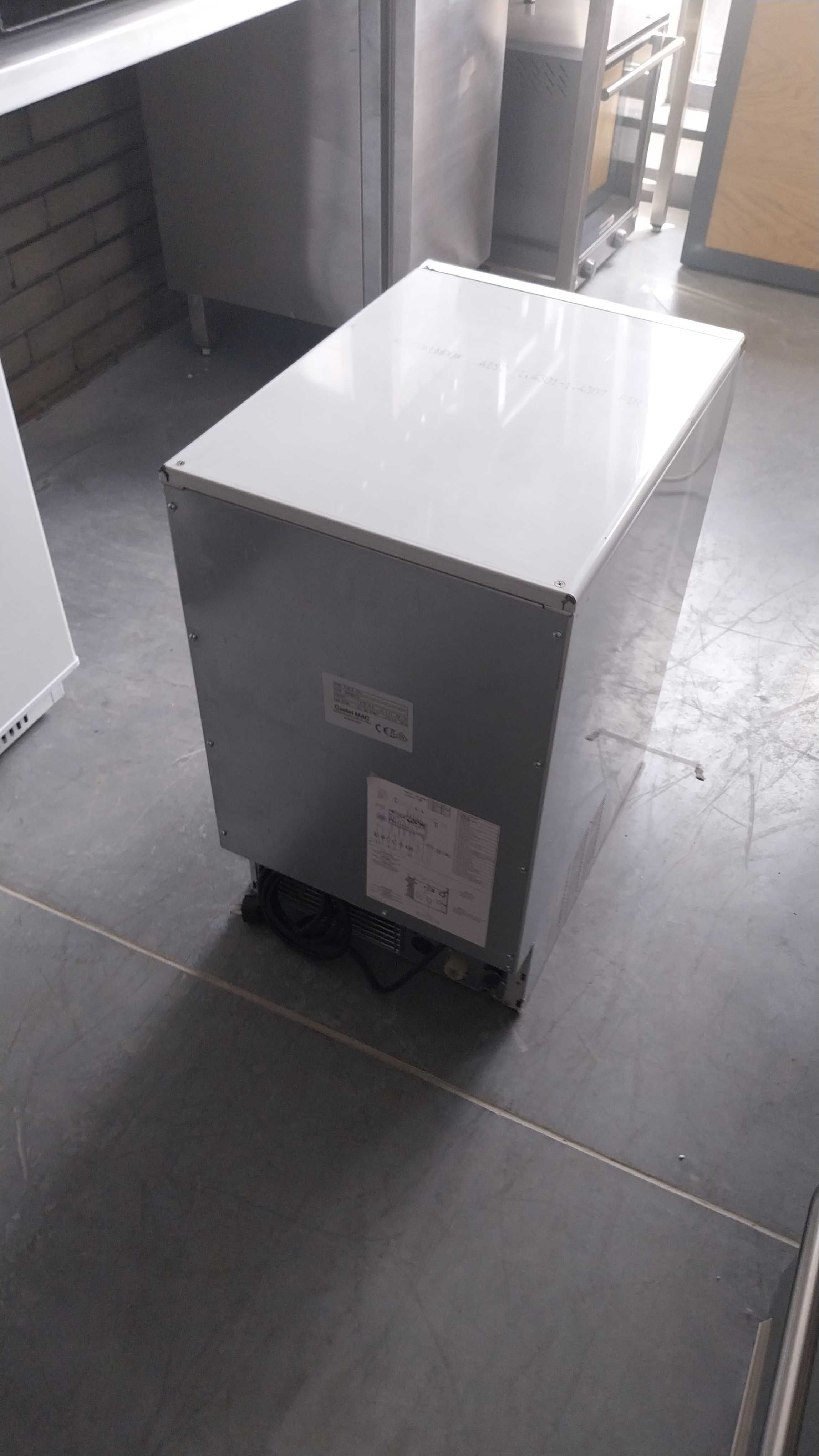 Kostkarka do lodu Icematic E 25 – 25 kg/24h