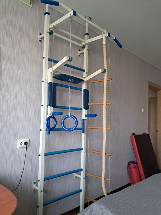 Шведська металева стінка