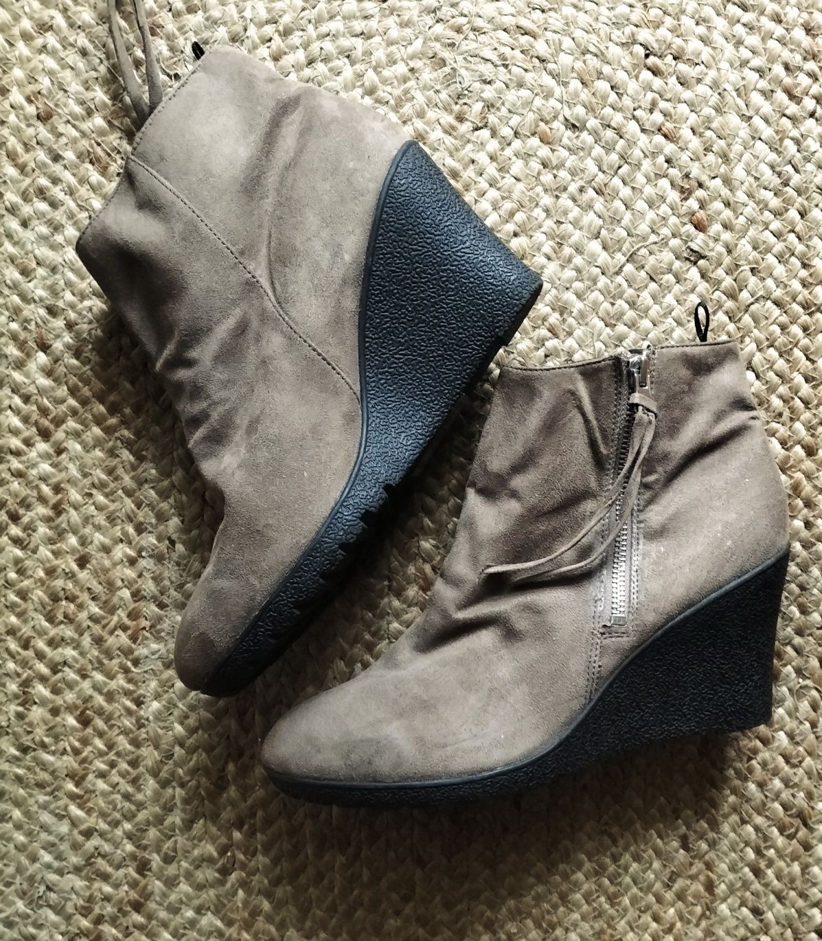 Botki H&M,na koturnie,nowe,szare,r.40-41