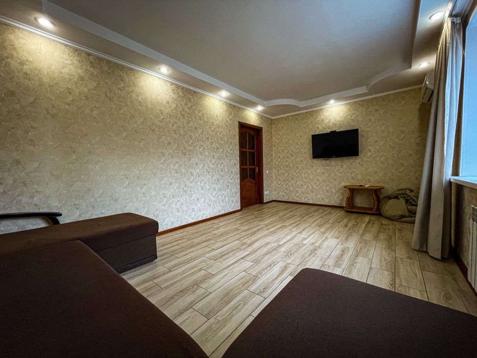 2-кімн. Подобово квартира з ремонтом в Центрі біля набережно