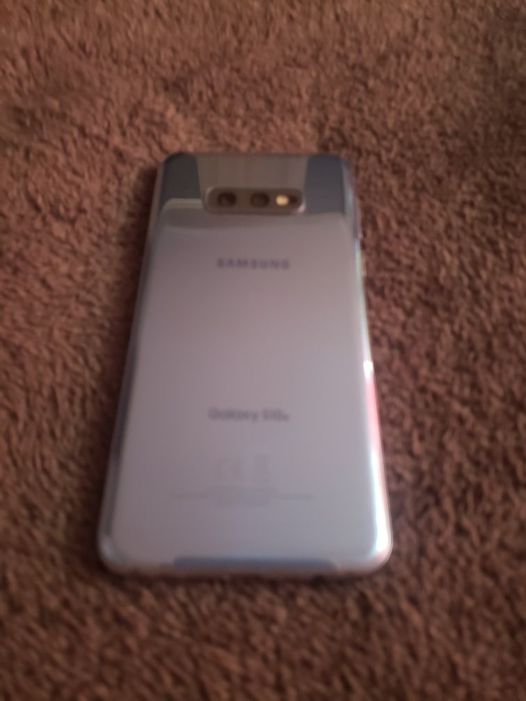 Мобильный Samsung S 10e оригінал