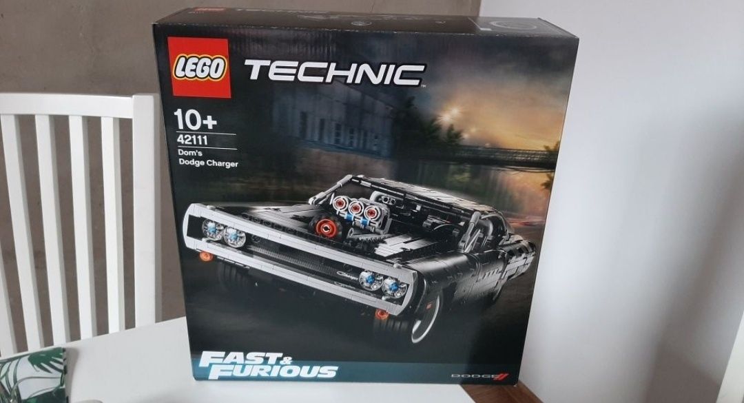 Dodge Charger Lego Technic. Nowy plomby 42111