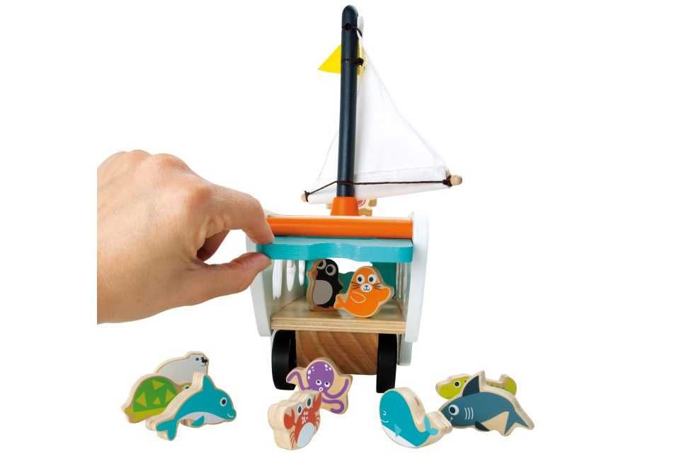Brinquedo de madeira - Barco de animais de encaixes