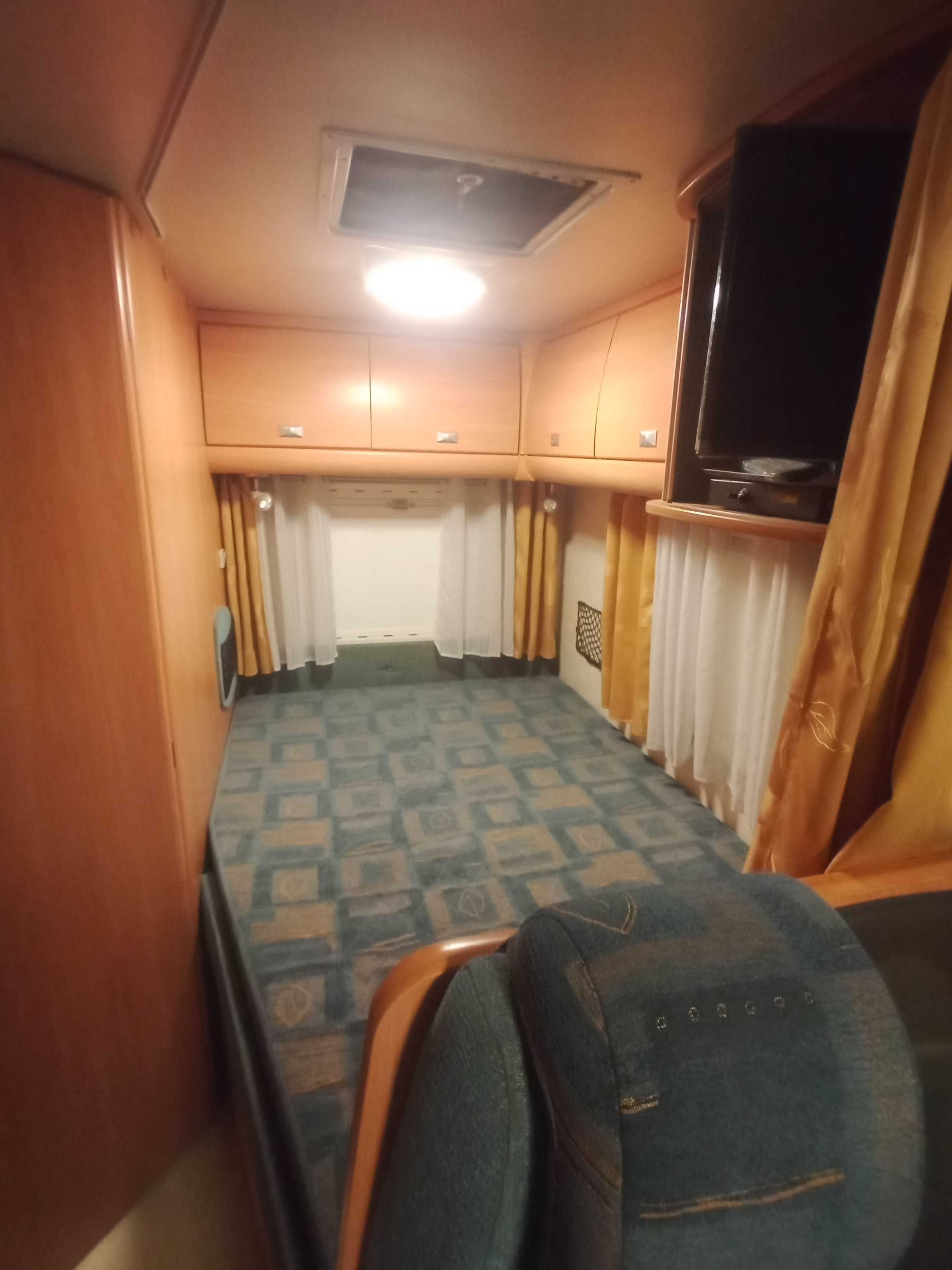 Autocaravana com ar condicionado de habitáculo (novo))