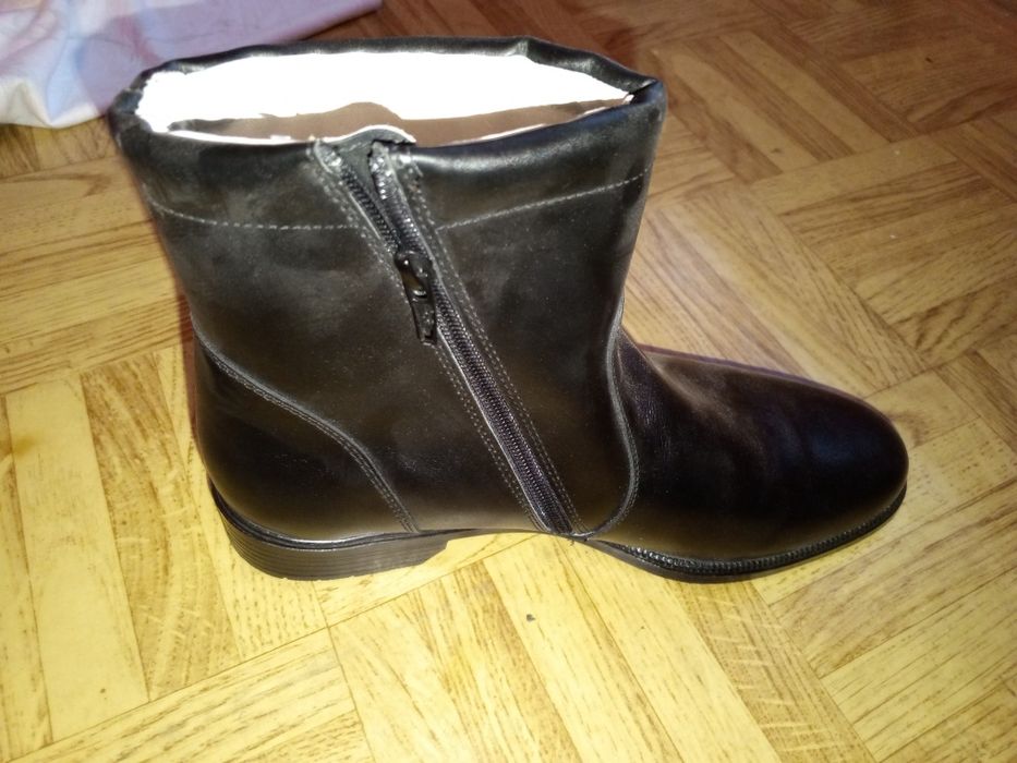 Sprzedam buty wojskowe wyjściowe