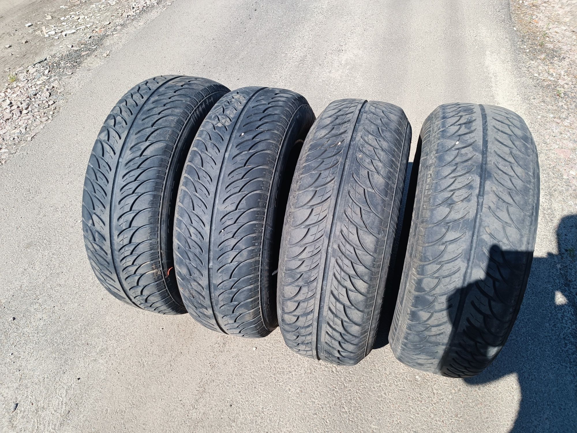 Літня гума 195/65 R15
