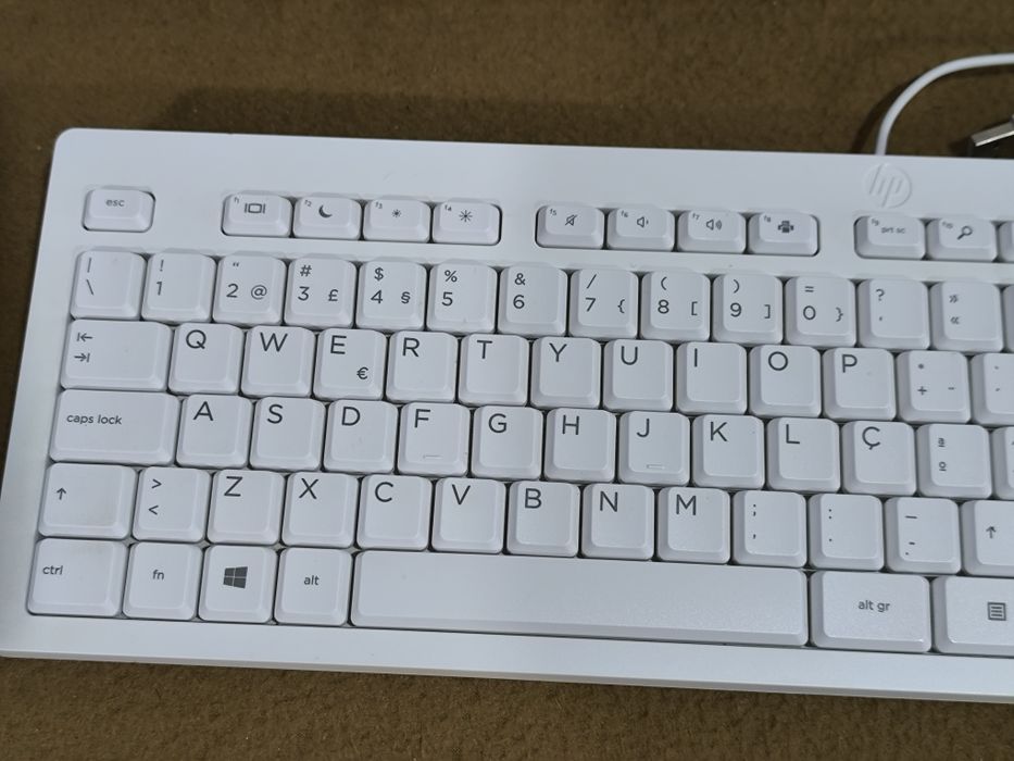 Teclado com fios HP 125