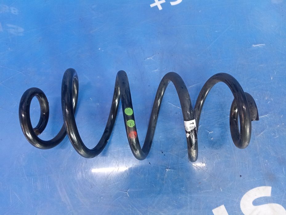 Пружина підвіски задня Porsche Macan 95B 2.0 Порш Макан подвески