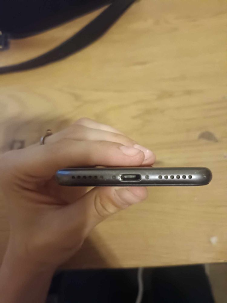 Iphone 8  do sprzedania