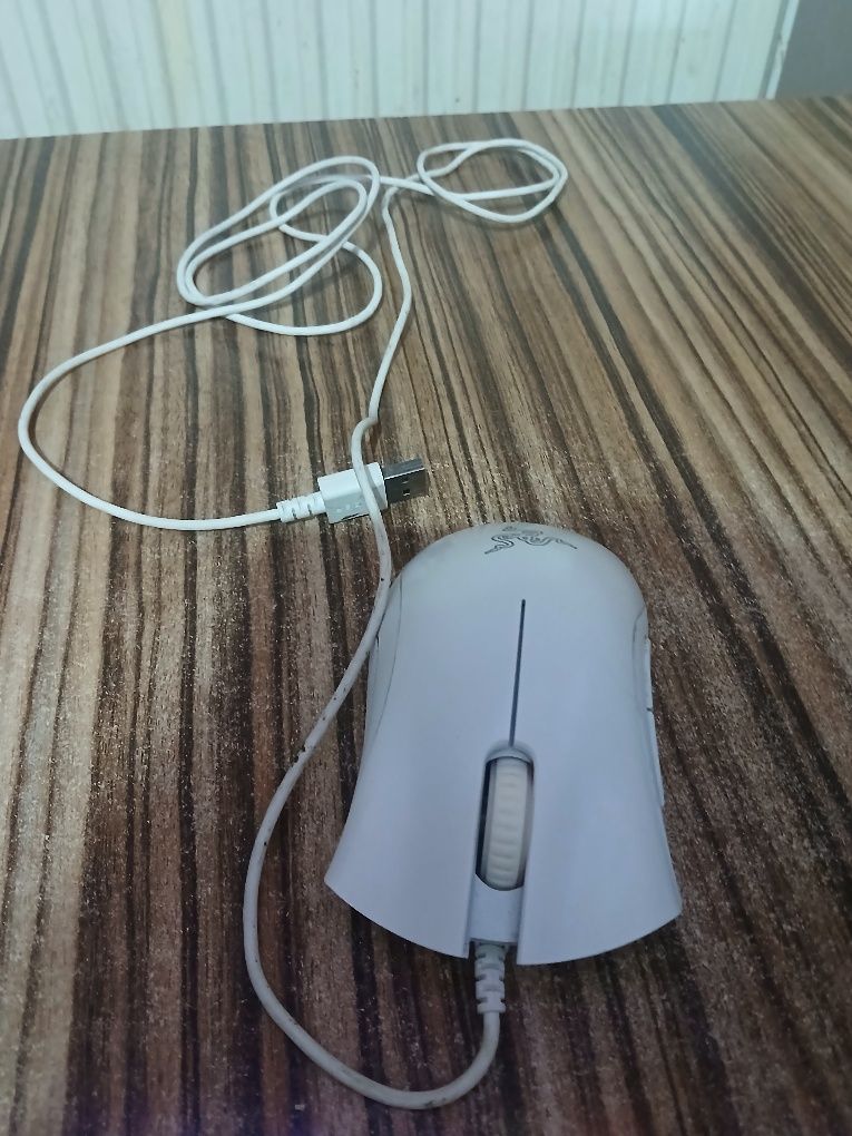 Myszka detheder  razer