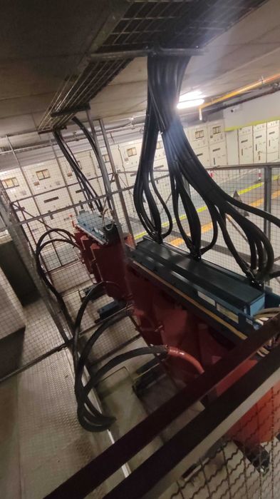 Eletricista geral  de construção e industrial