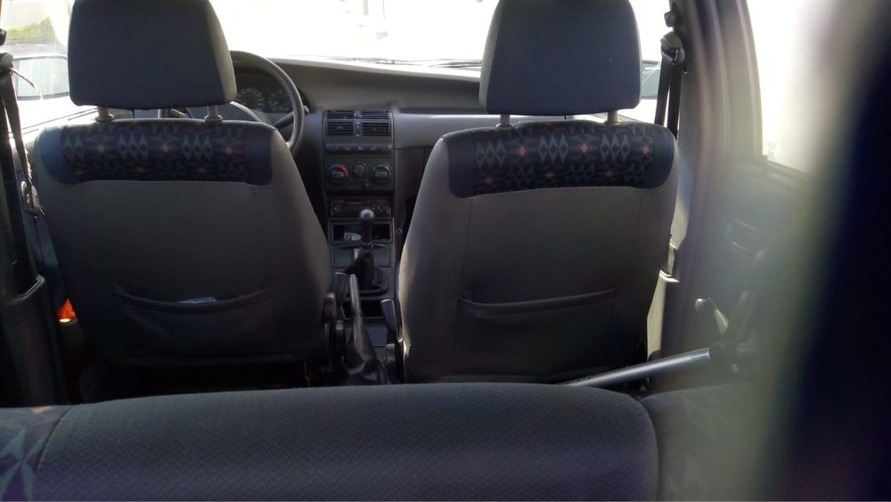 Fiat punto ELX verde de 1998 1.7 TDI