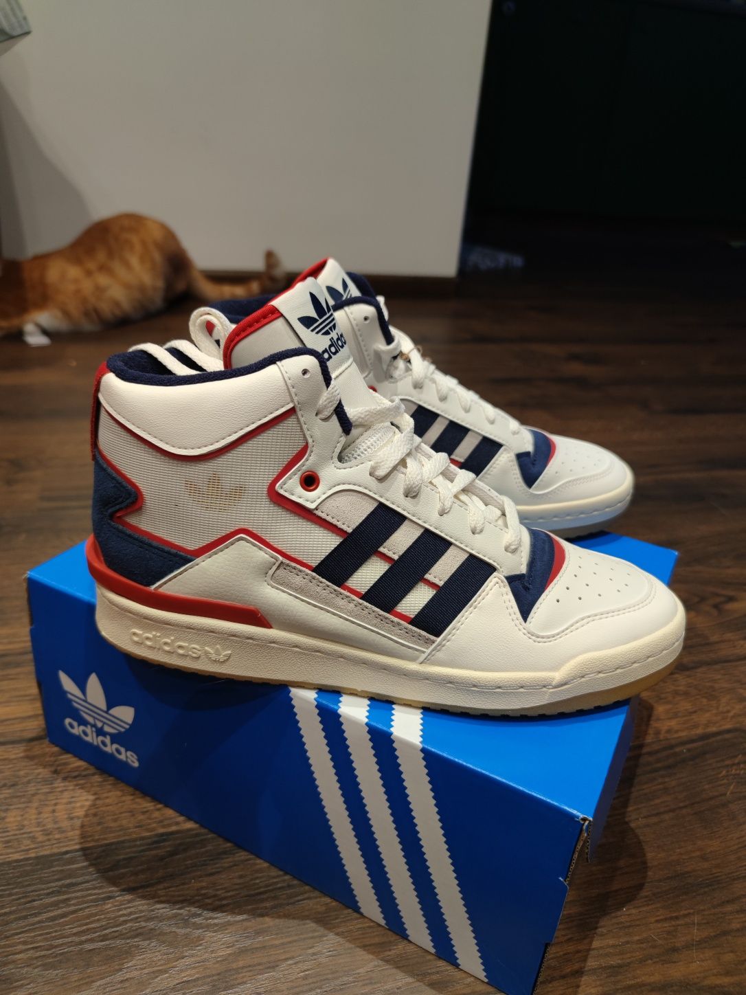 Кросівки Adidas Forum Exhibit Mid Originals 43

розмір