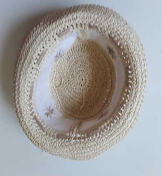 Летняя шляпка с маленькими полями, размер 56-60