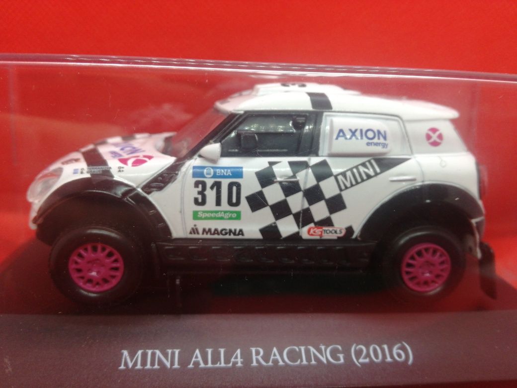 N.55 Miniaturas 1/43 do Rally Dakar como novas