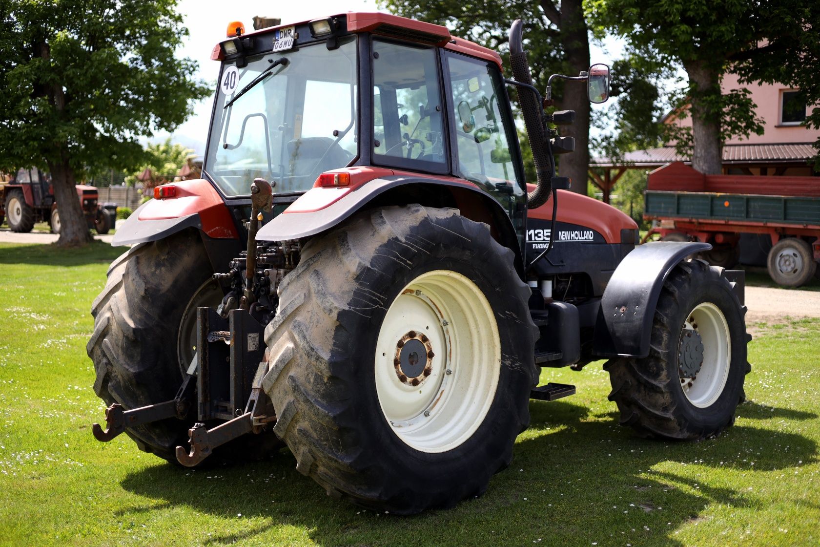 New Holland M135