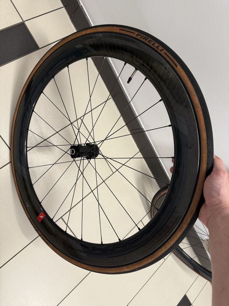 Karbonowe koła rowerowe Fulcrum Wind 55 - stan jak nowe, pirelli pzero
