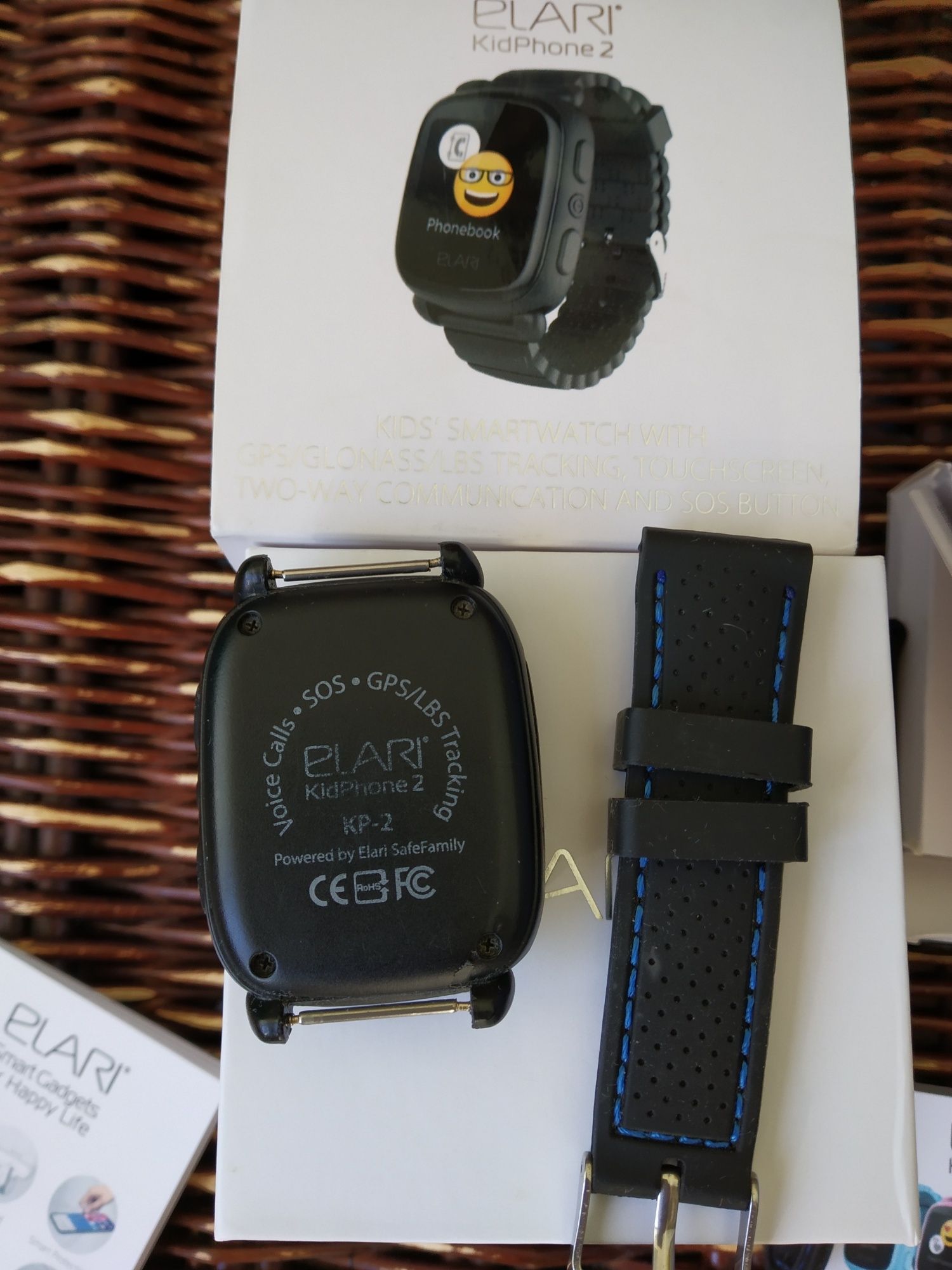 Дитячий смарт годинник з GPS трекером Elari KidPhone 2 (Black) KP-2B