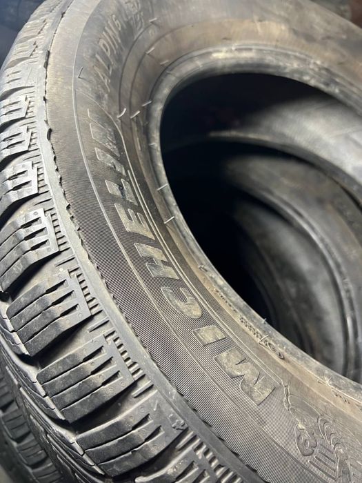 225/60/16 Michelin комплект зимних шин