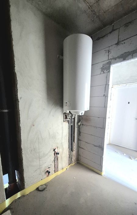 Продаж 1 кім. квартира 44м тераса 40м зданий новобуд Львів Винники.