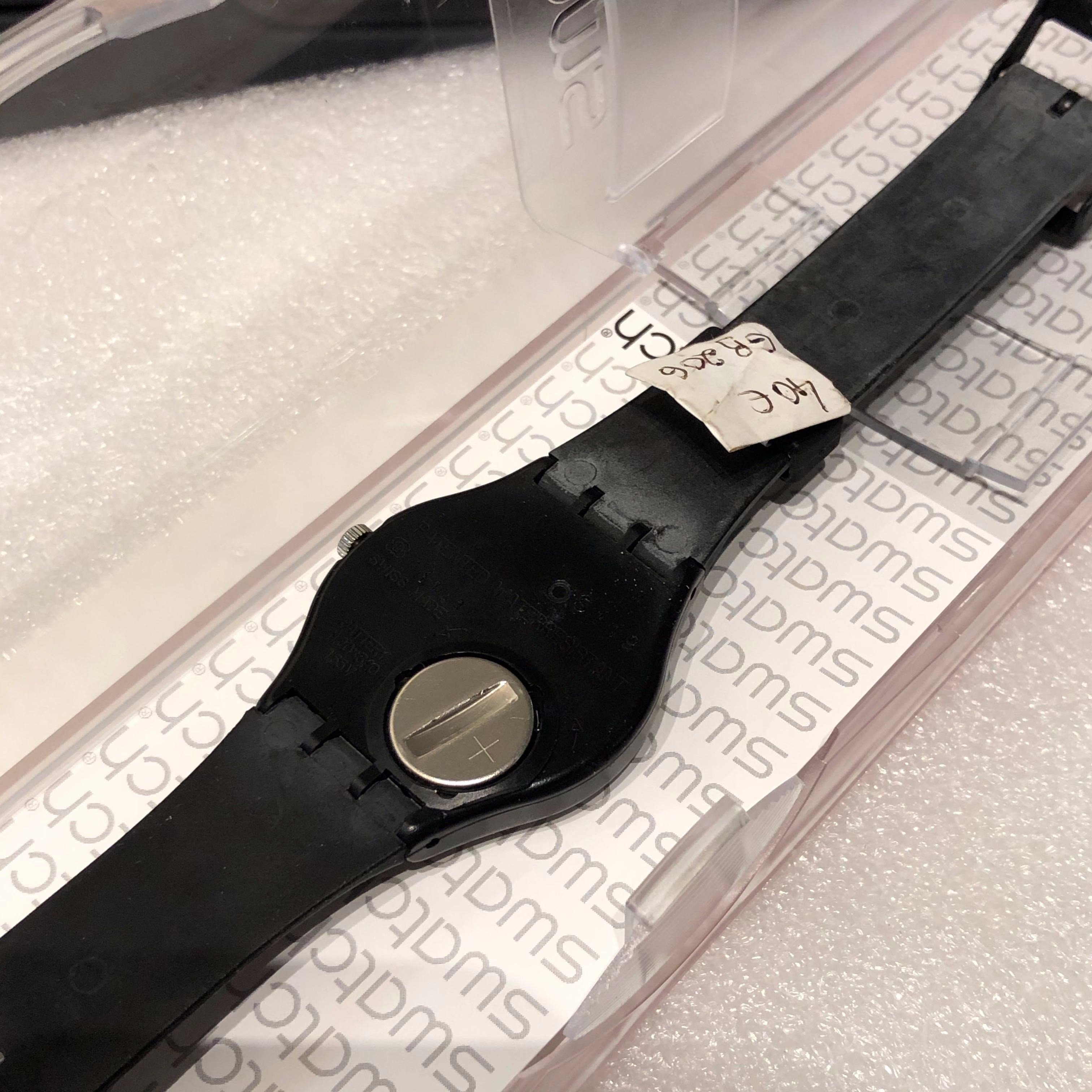 Relógio Swatch GR206, Novo, Nunca Usado na caixa