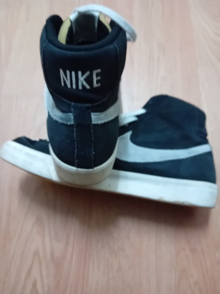 Ténis- sapatilhas- botas "Nike" originais.  Vendo ou troco