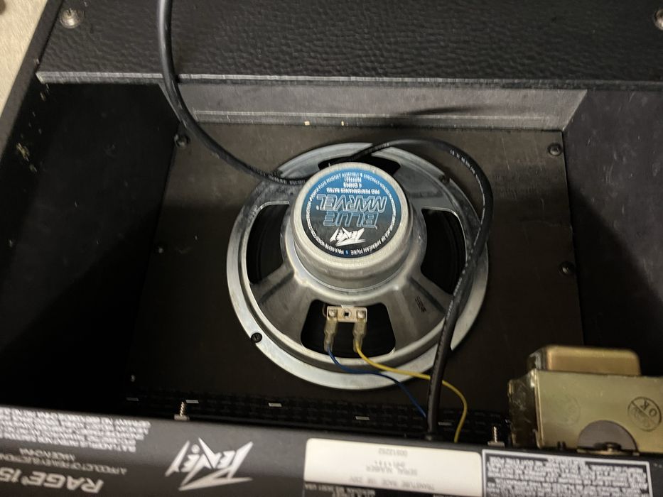 PEAVEY RAGE 158 Wzmacniacz