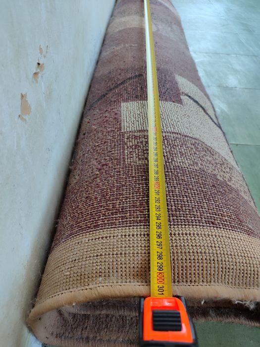 Продам ковёр 3на 5.30 метров