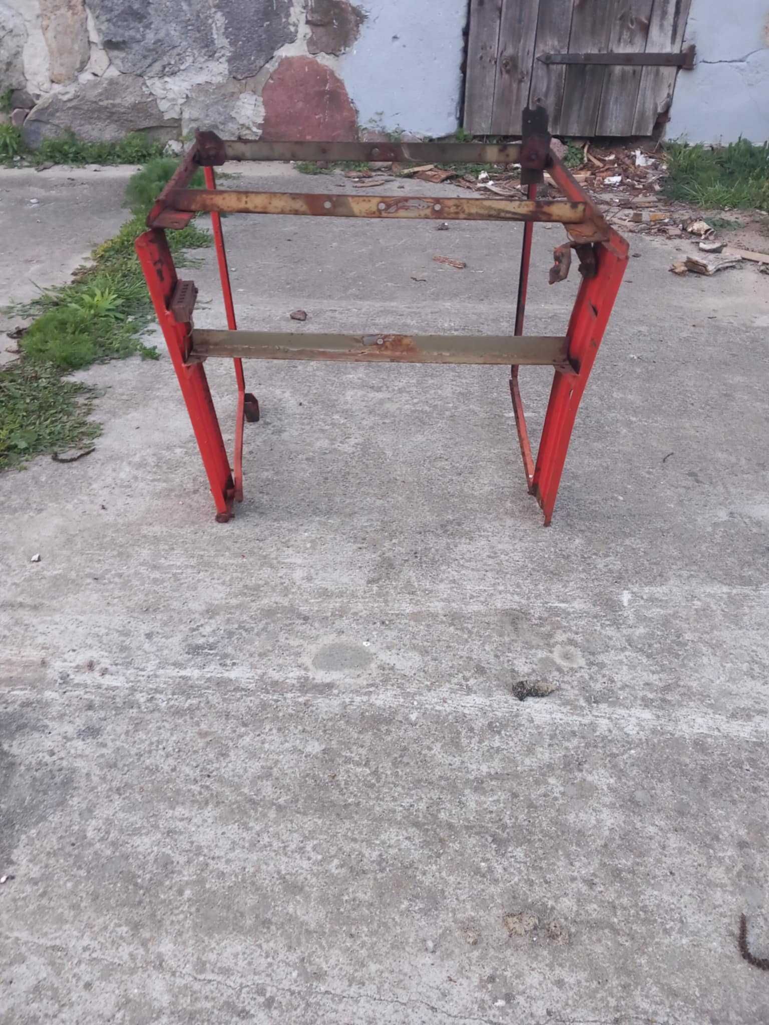 Dziedzic , ramka maski stary typ zetor 8011 ursus c385