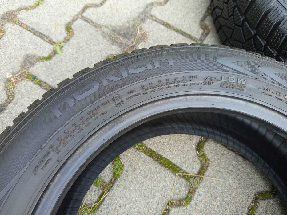 175/65/15 komplet opon Uniroyal i Nokian zima dot 4423 i 3121